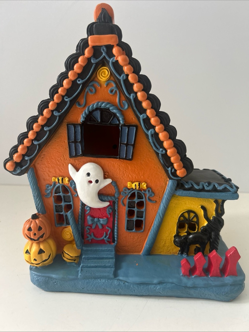 9.5” Halloween Haunted House Lighted Figurine with Changing Colors NEW